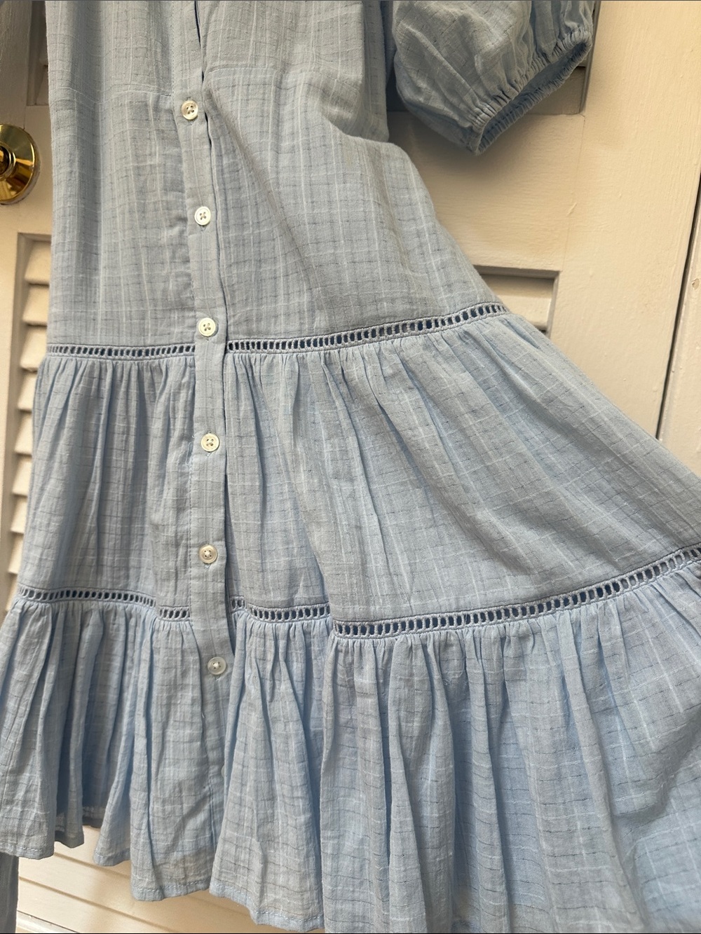 Veronica Beard Powder Blue V-Neck Tiered Midi Dress with Puff Sleeves - Picture 5 of 5